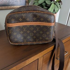 Authentic Louis Vuitton Reporter PM Bag